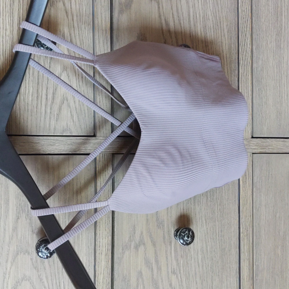 Lululemon Cross Back Sports Bra